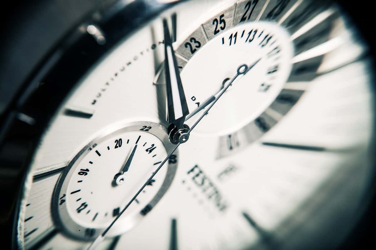 The Mysterious Power of the First 10 Seconds – How do Micro-moments Influence our Decisions?